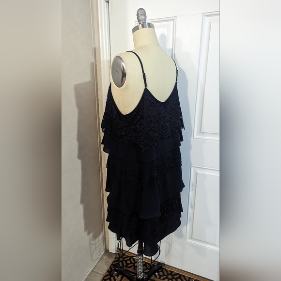 NWT Diane Von Furstenberg Tiered layer Lace Dress - Picture 8 of 12